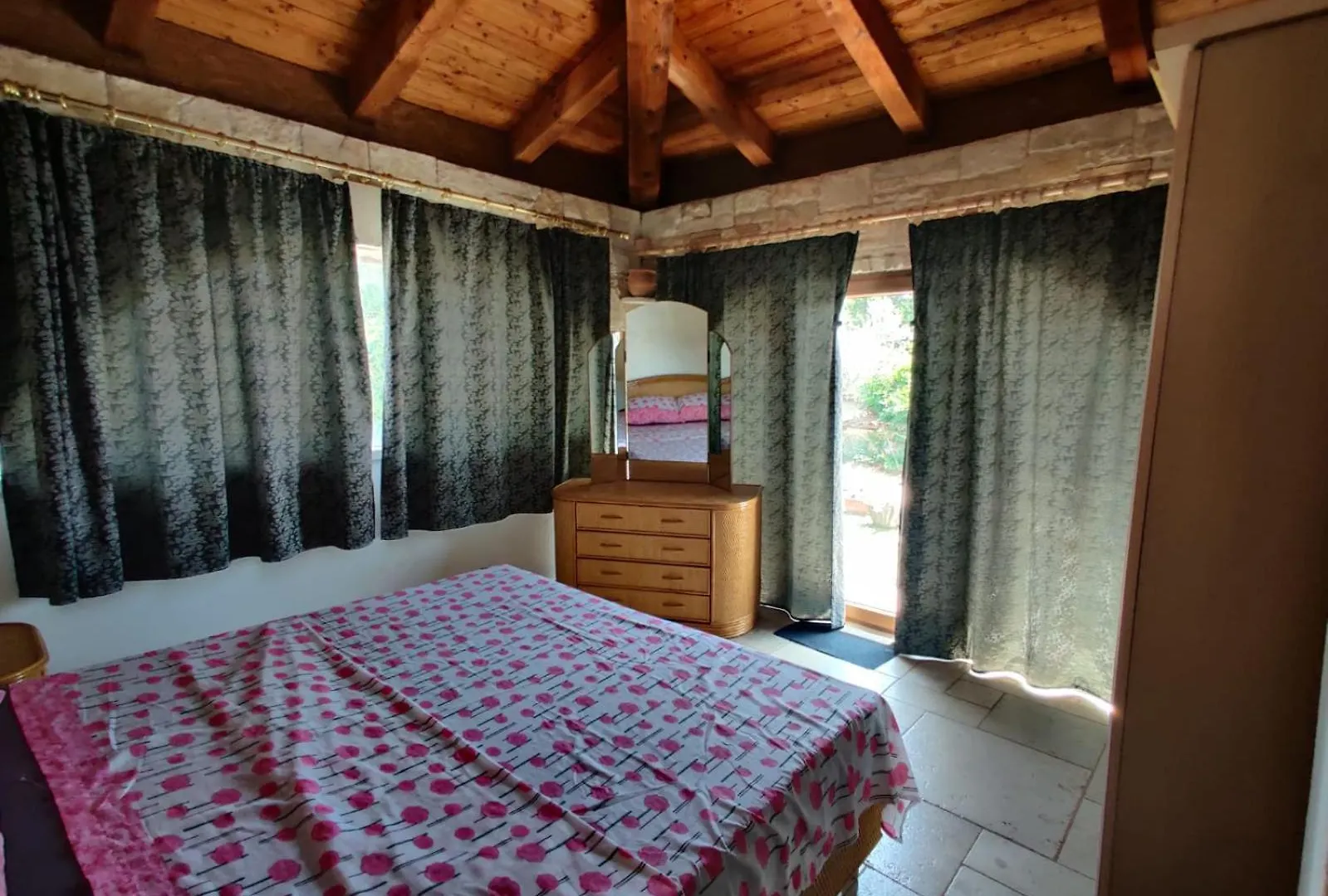 Rustic House With Private Pool Villa Šišan